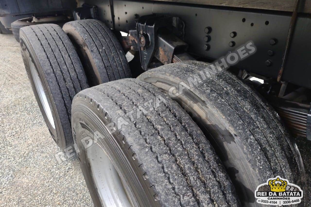 Volkswagen 24-280 E Constellation 6x2 - 13/13 17