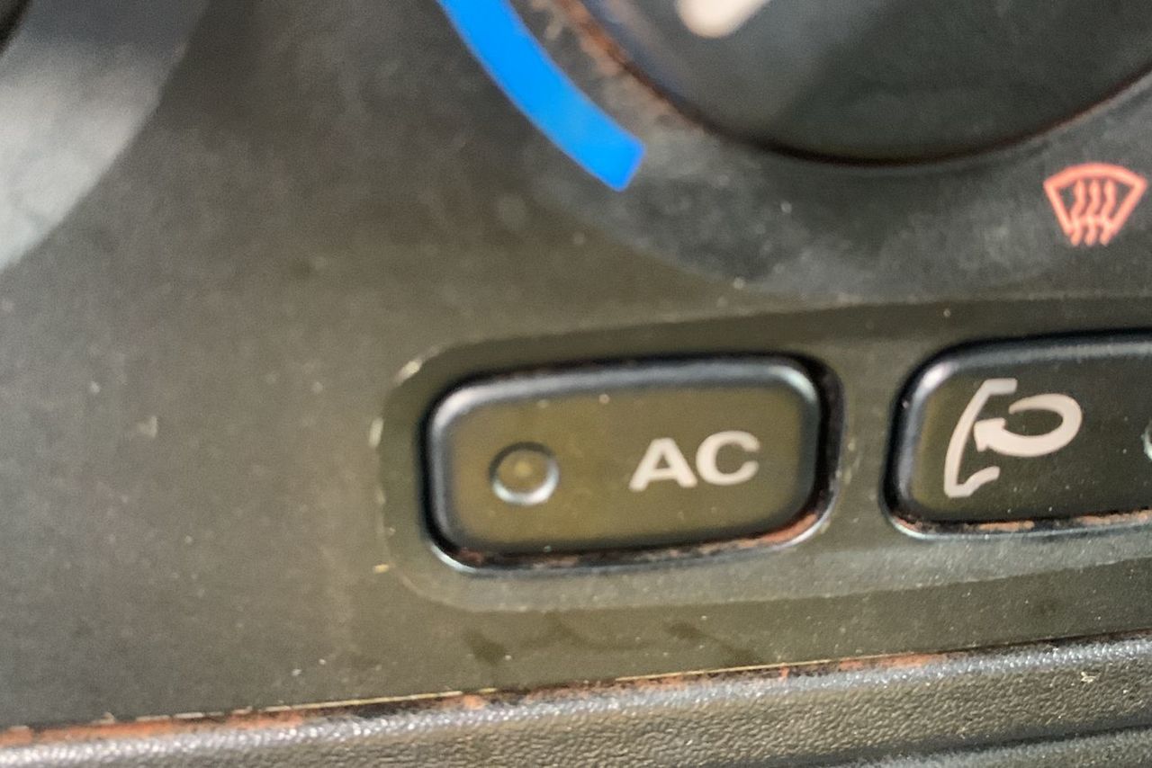 Mercedes Benz Accelo 1016 - 20/20 4