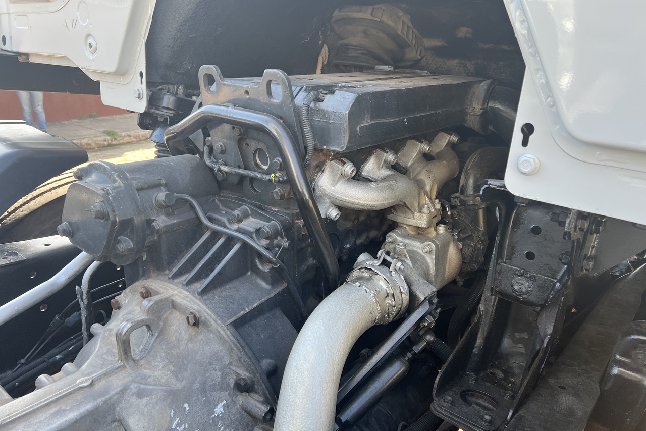 Mercedes Benz MB 1718 - 06/06 9