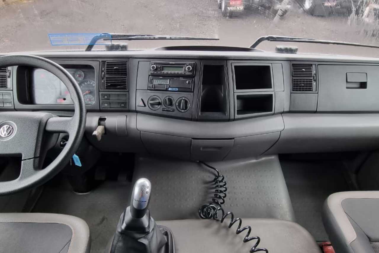 Volkswagen 24-280 E Constellation 6x2 - 21/22 8