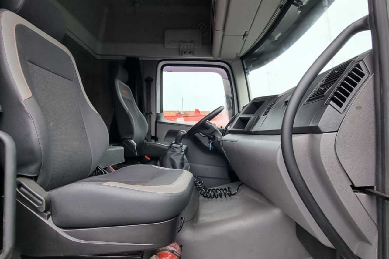 Volkswagen 24-280 E Constellation 6x2 - 21/22 15