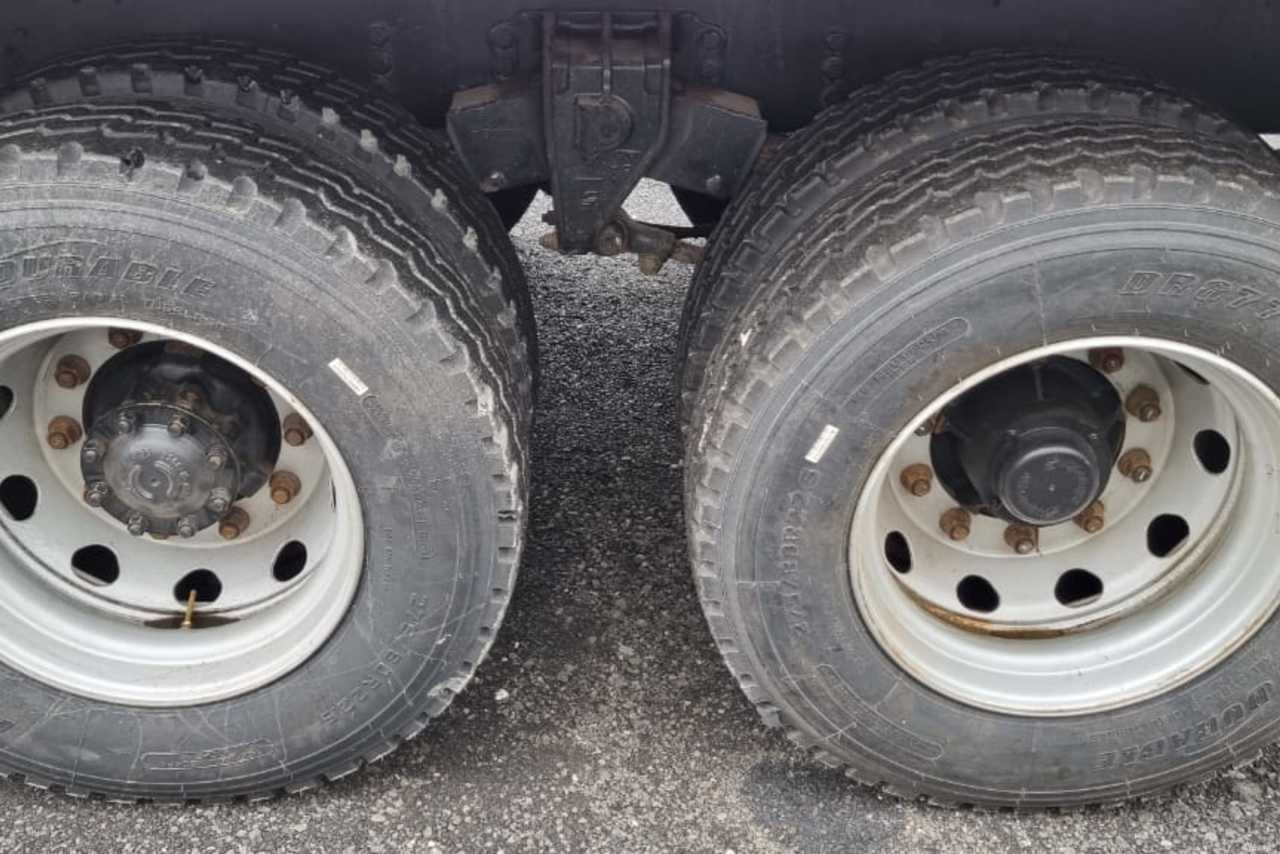 Volkswagen 24-280 E Constellation 6x2 - 21/22 18