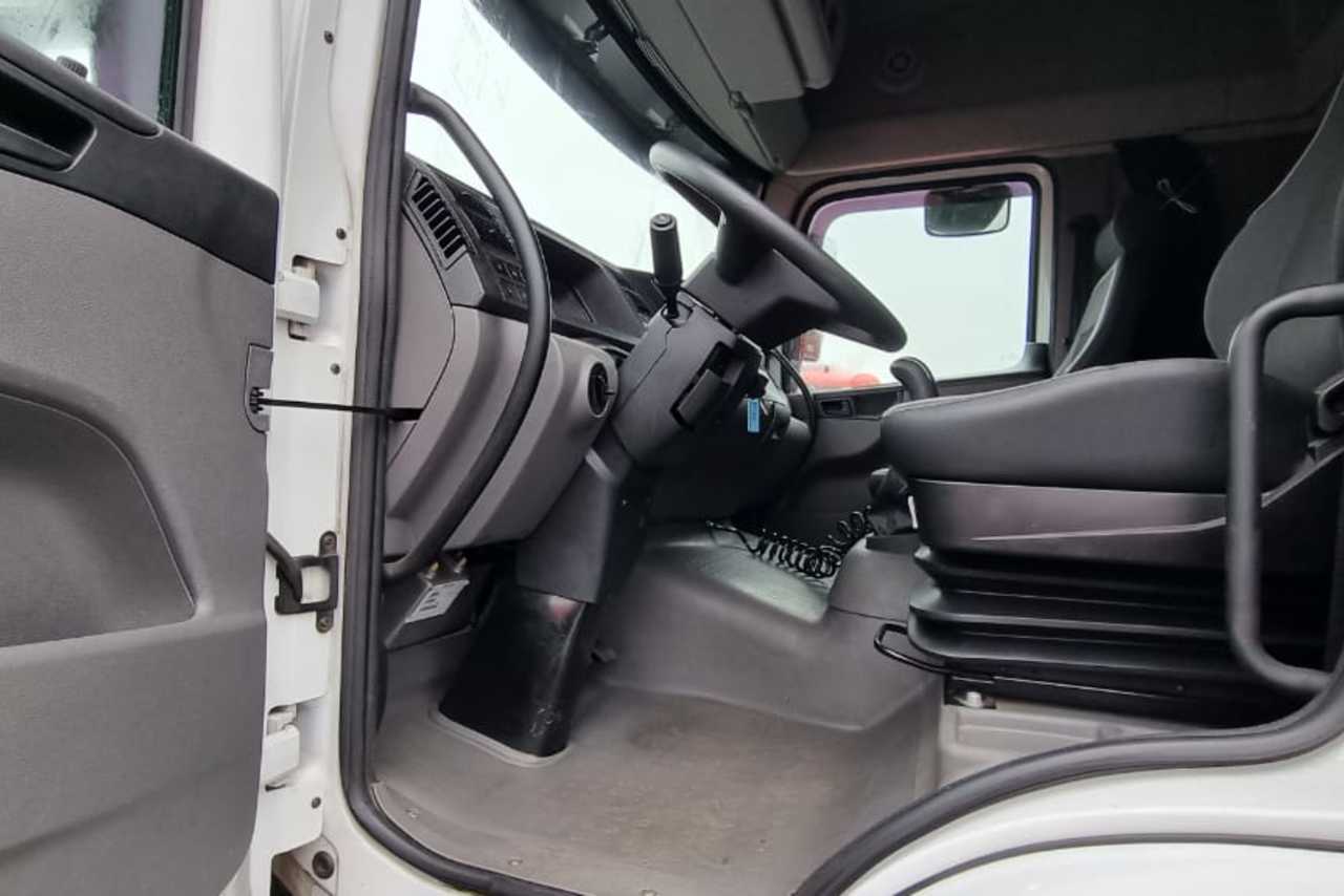 Volkswagen 24-280 E Constellation 6x2 - 21/22 19