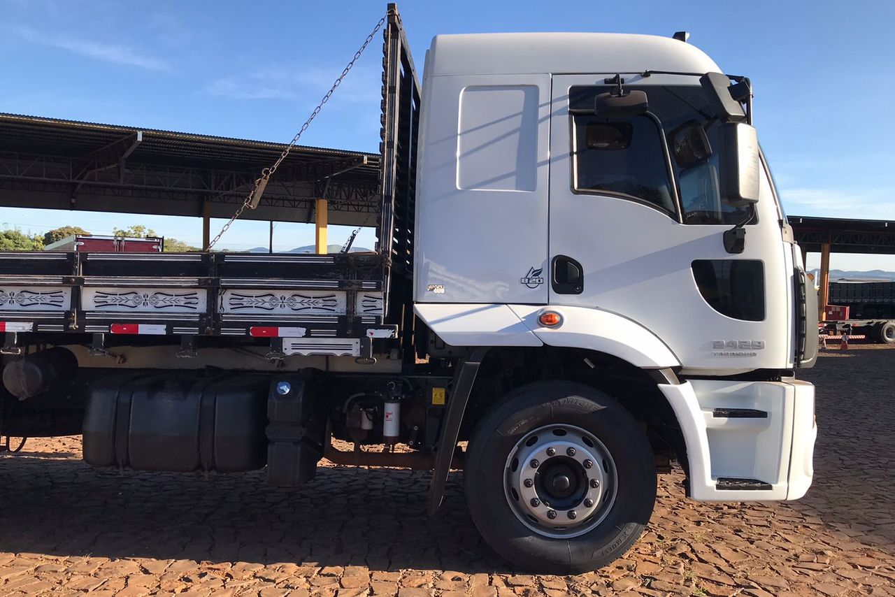Ford Cargo2429 - 16/17 9