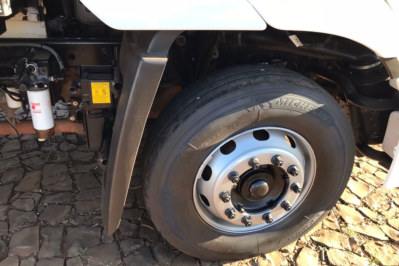 Ford Cargo2429 - 16/17 14