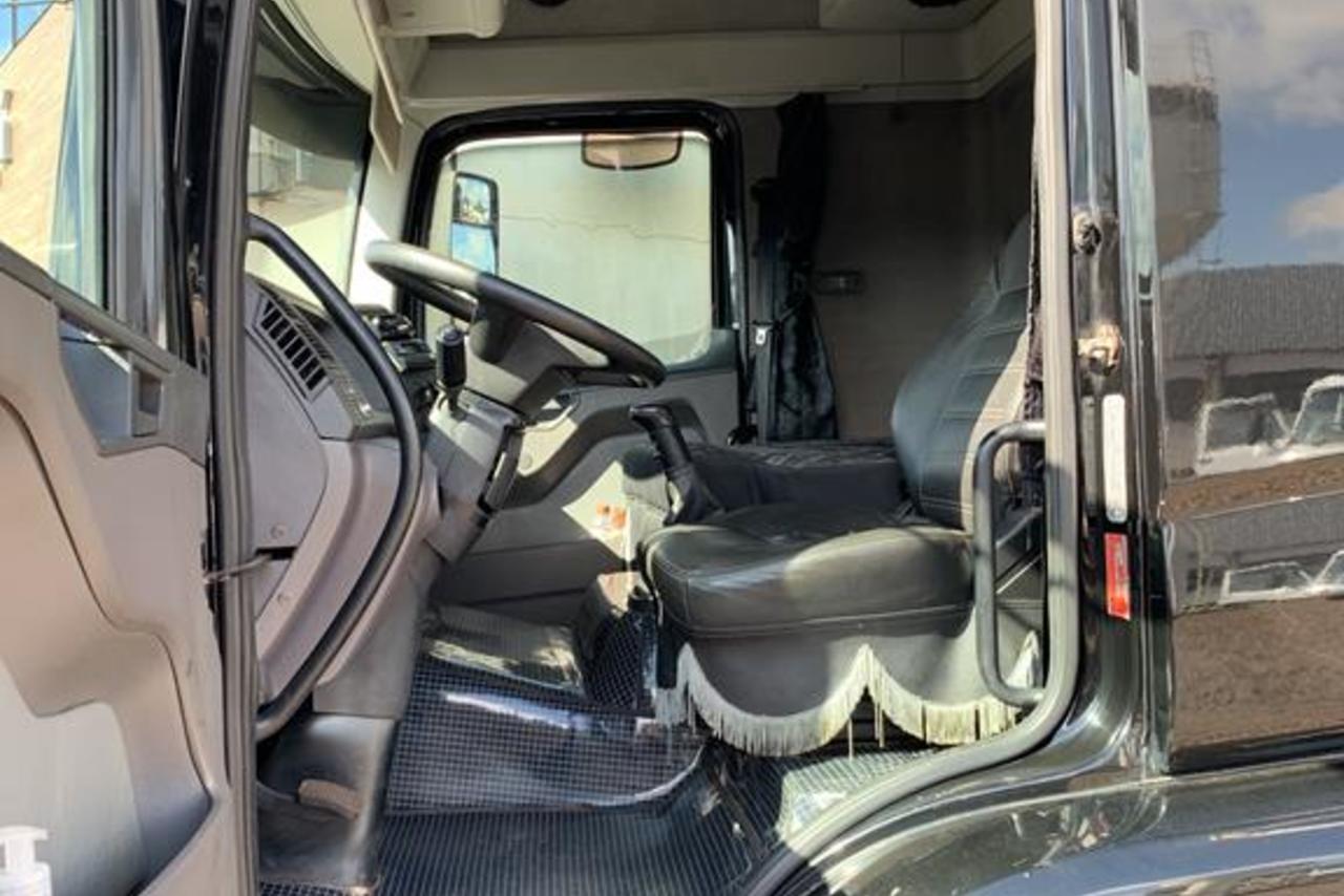 Volkswagen 24-280 E Constellation 6x2 - 13/14 4