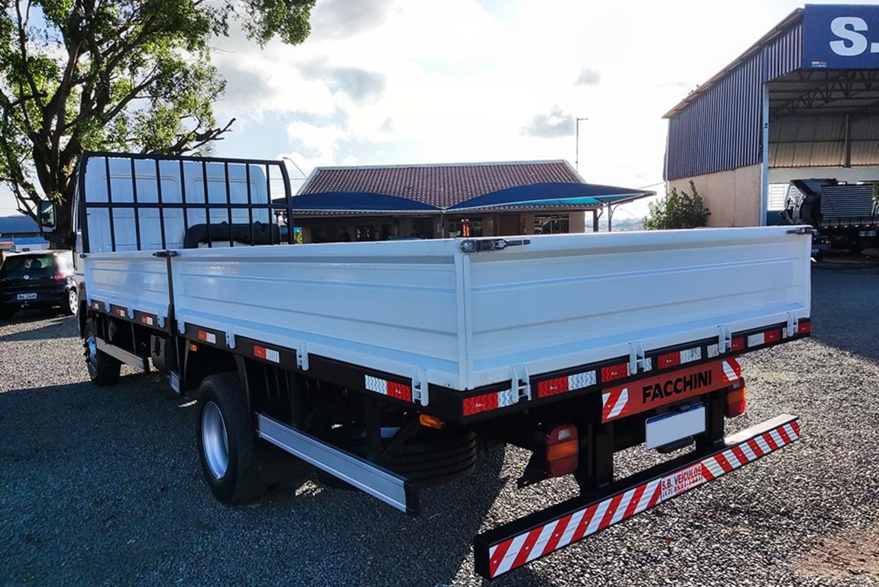 Ford Cargo1119 - 19/19 10