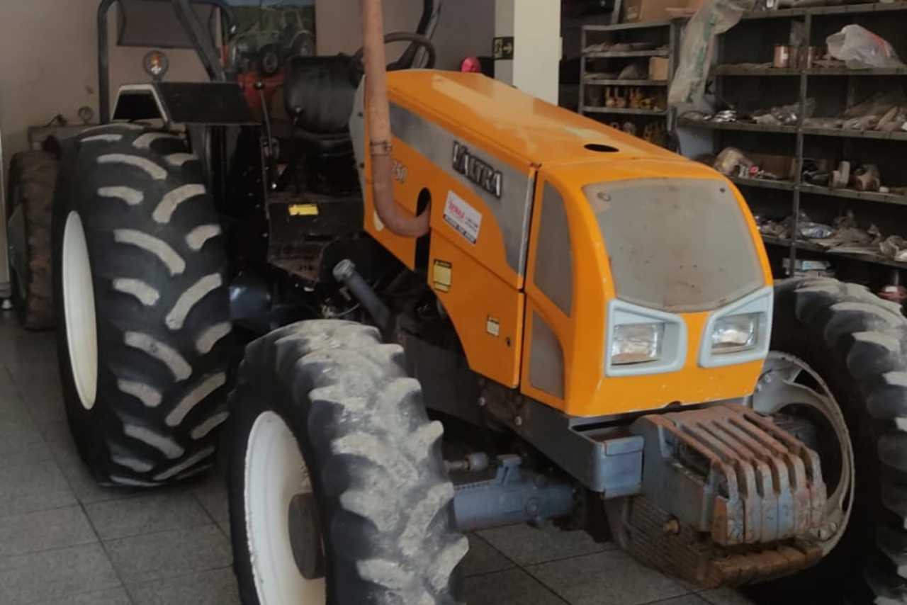 Valtra A 750 - 12/12 4