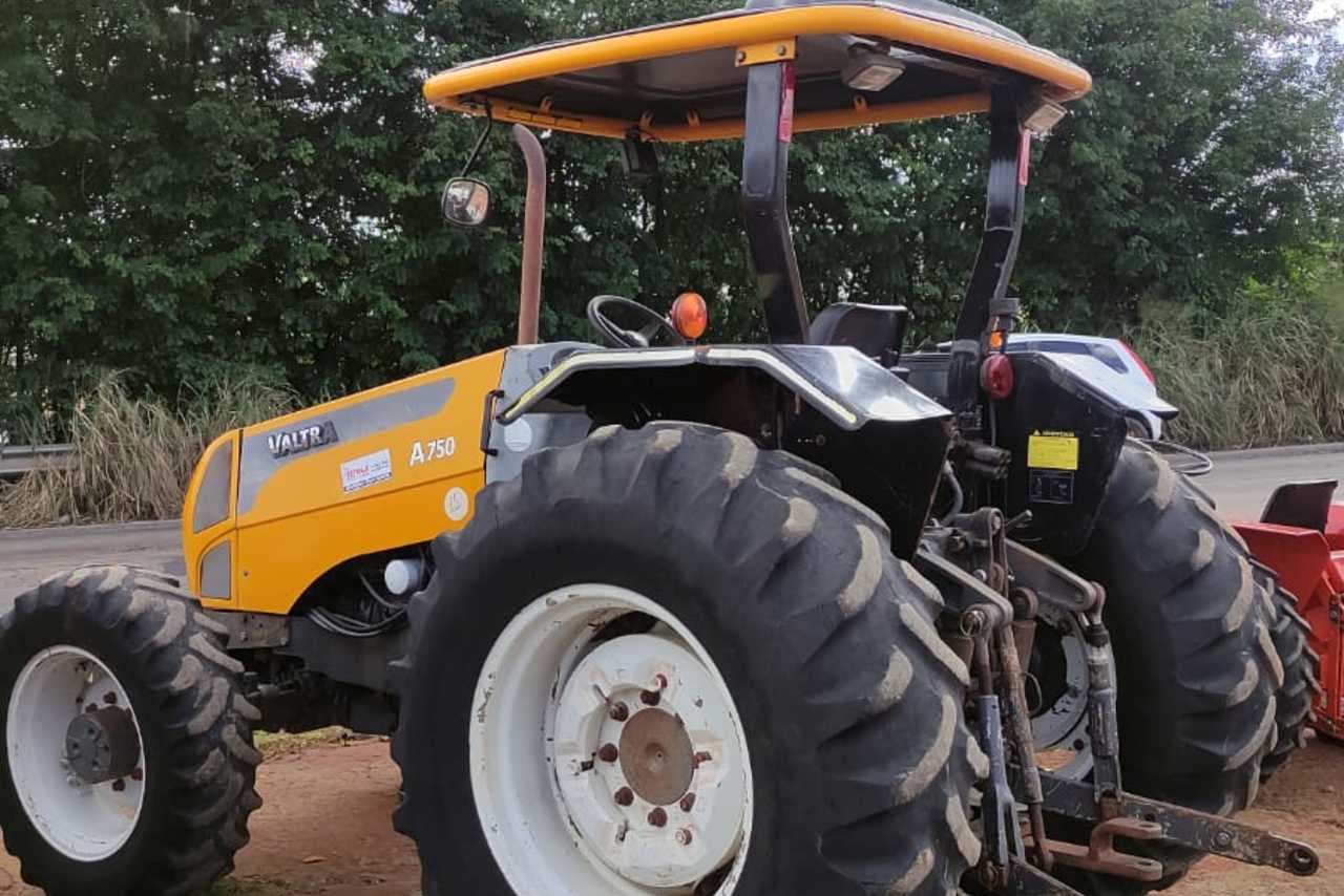Valtra A 750 - 12/12 5