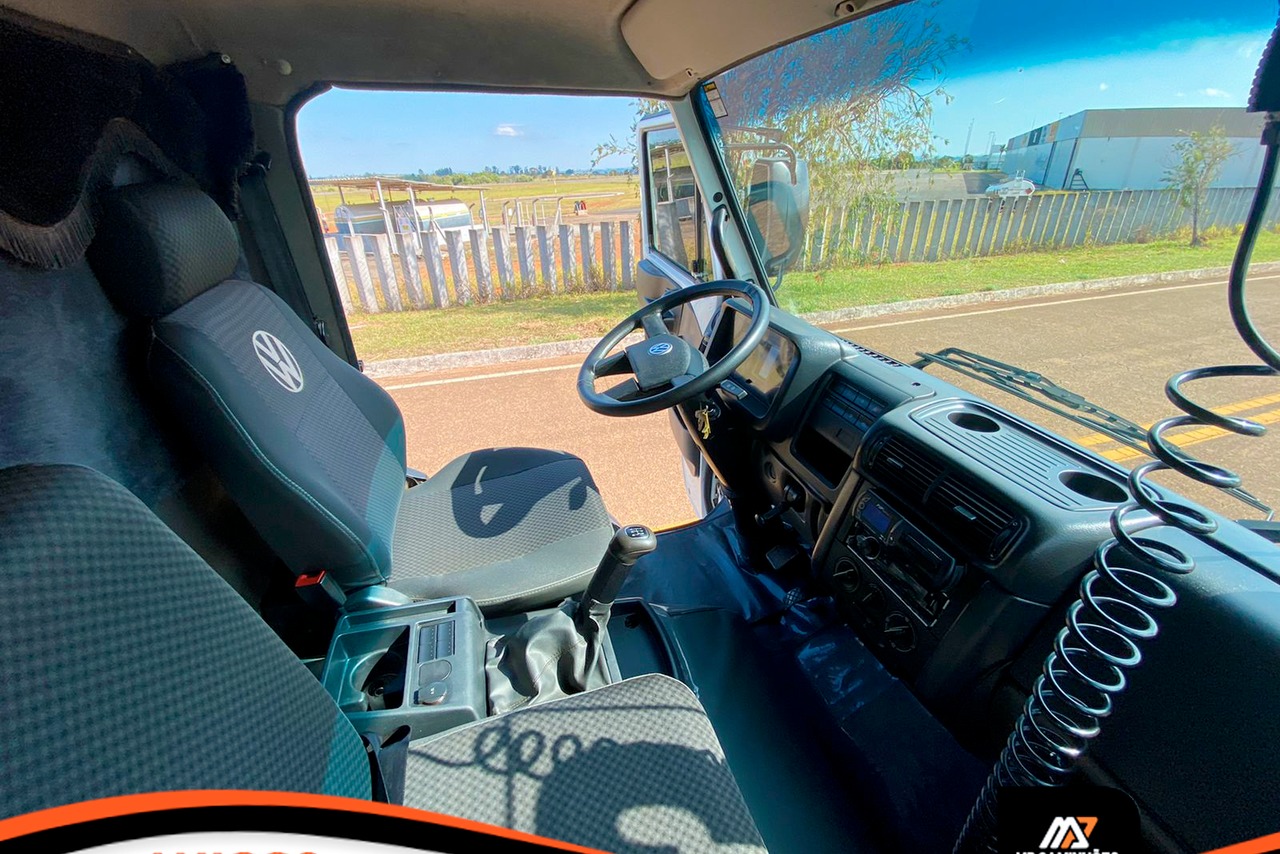 Volkswagen 8 160 - 13/13 4