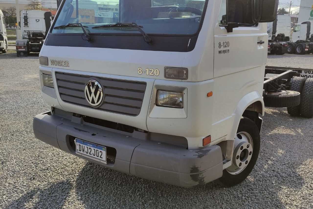 Volkswagen 8 120 - 08/09 3