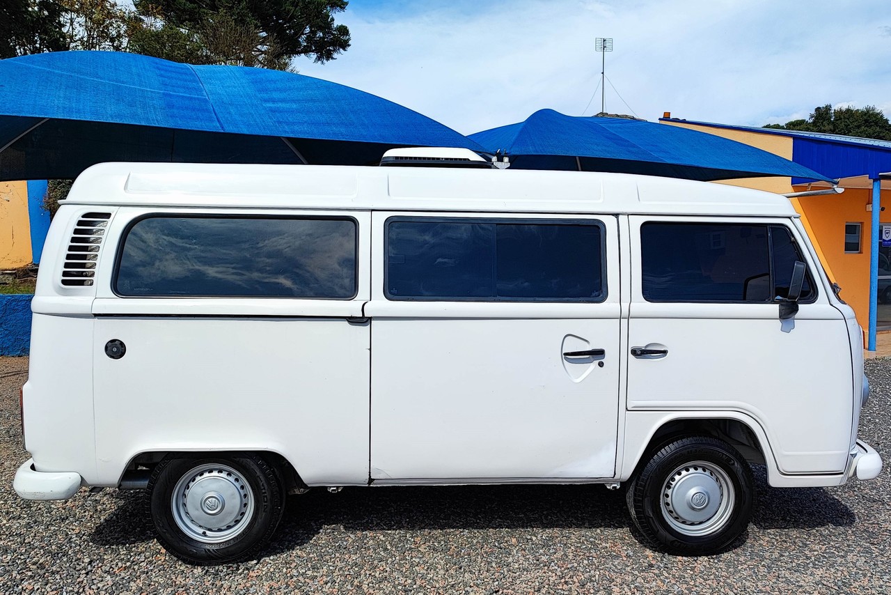 Volkswagen Kombi Standard - 11/11 12
