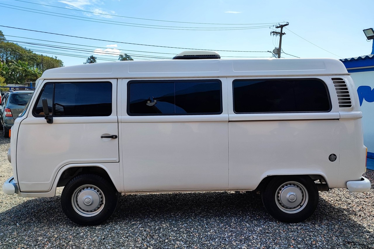 Volkswagen Kombi Standard - 11/11 16