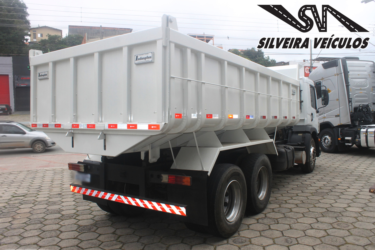 Volkswagen 24-280 E Constellation 6x2 - 12/13 5
