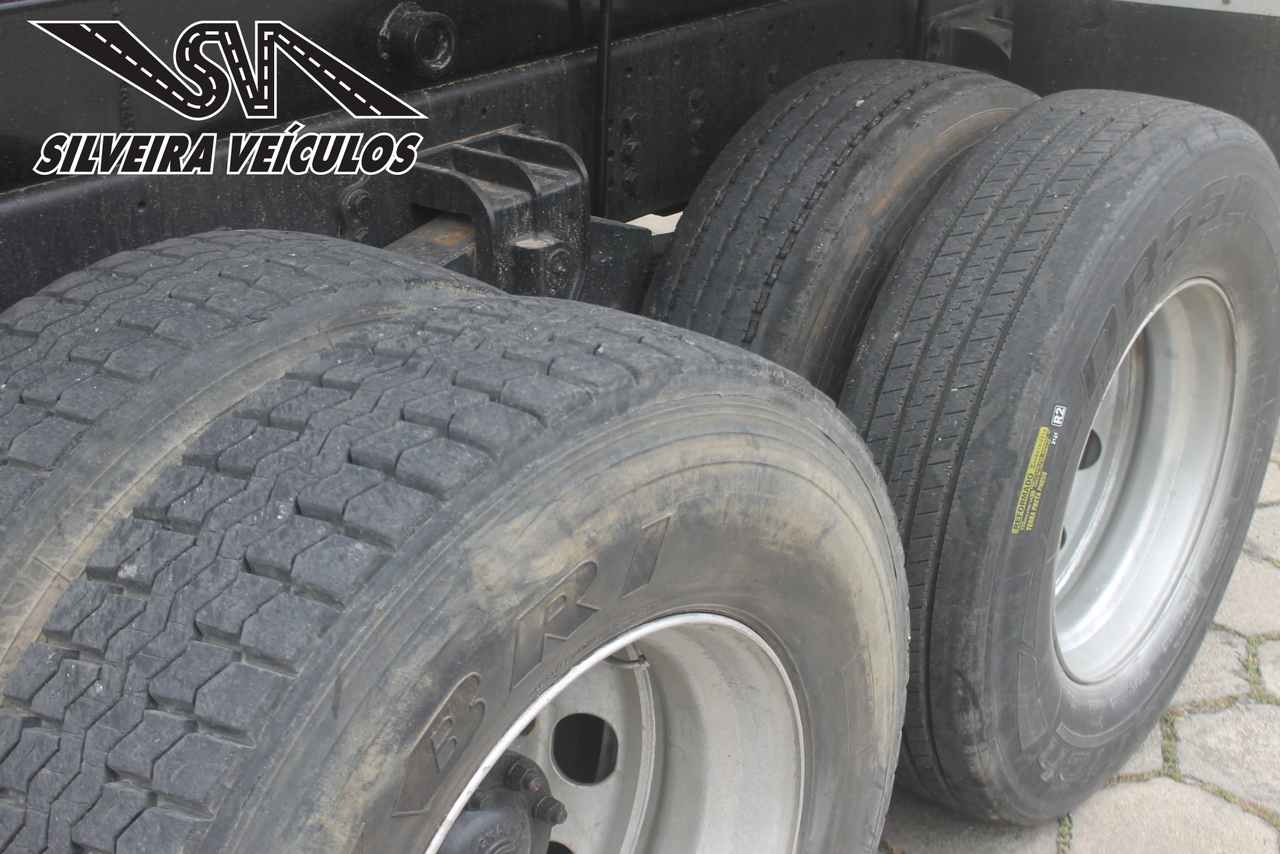 Volkswagen 24-280 E Constellation 6x2 - 12/13 13