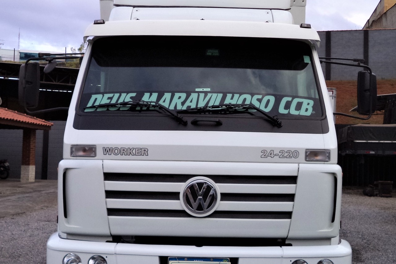 Volkswagen 24 220 - 11/12 3