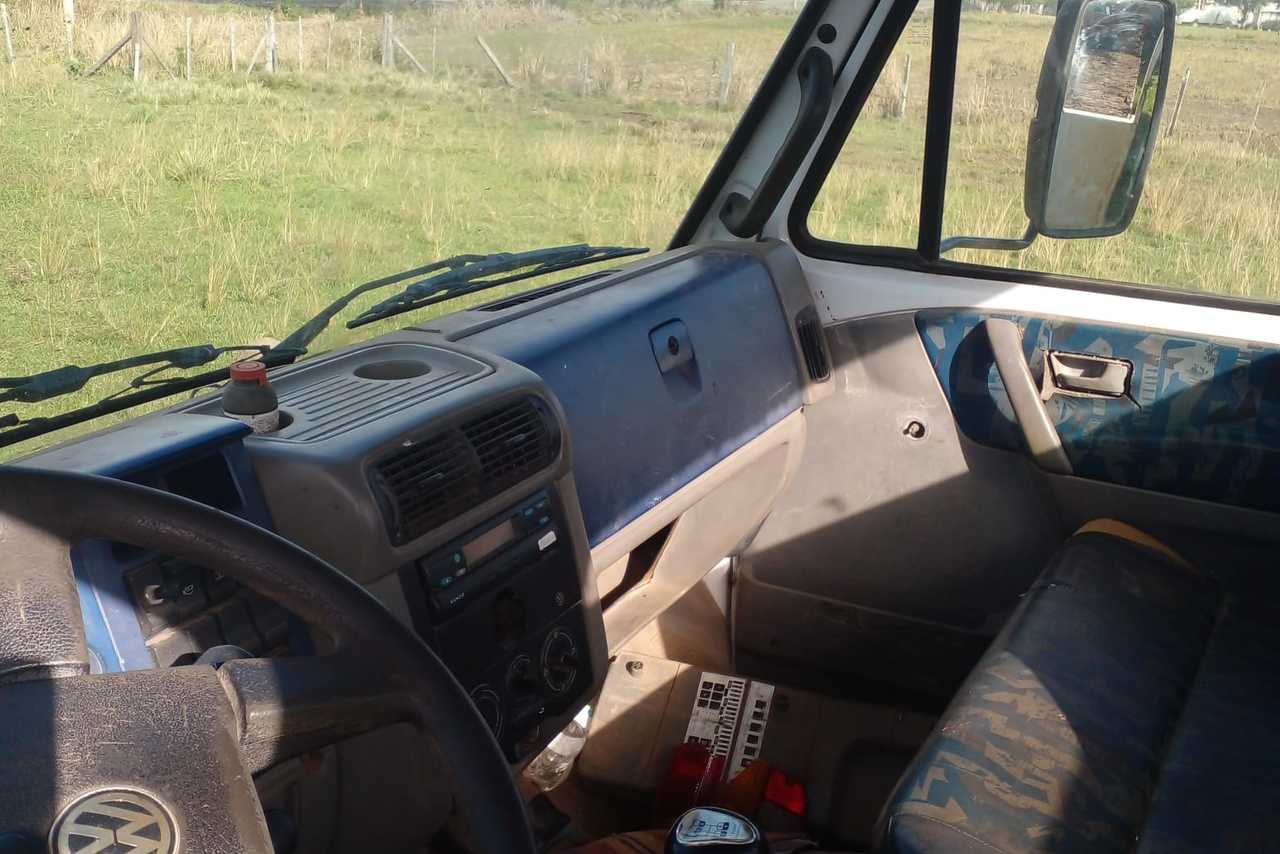 Volkswagen 26 220 - 03/04 5