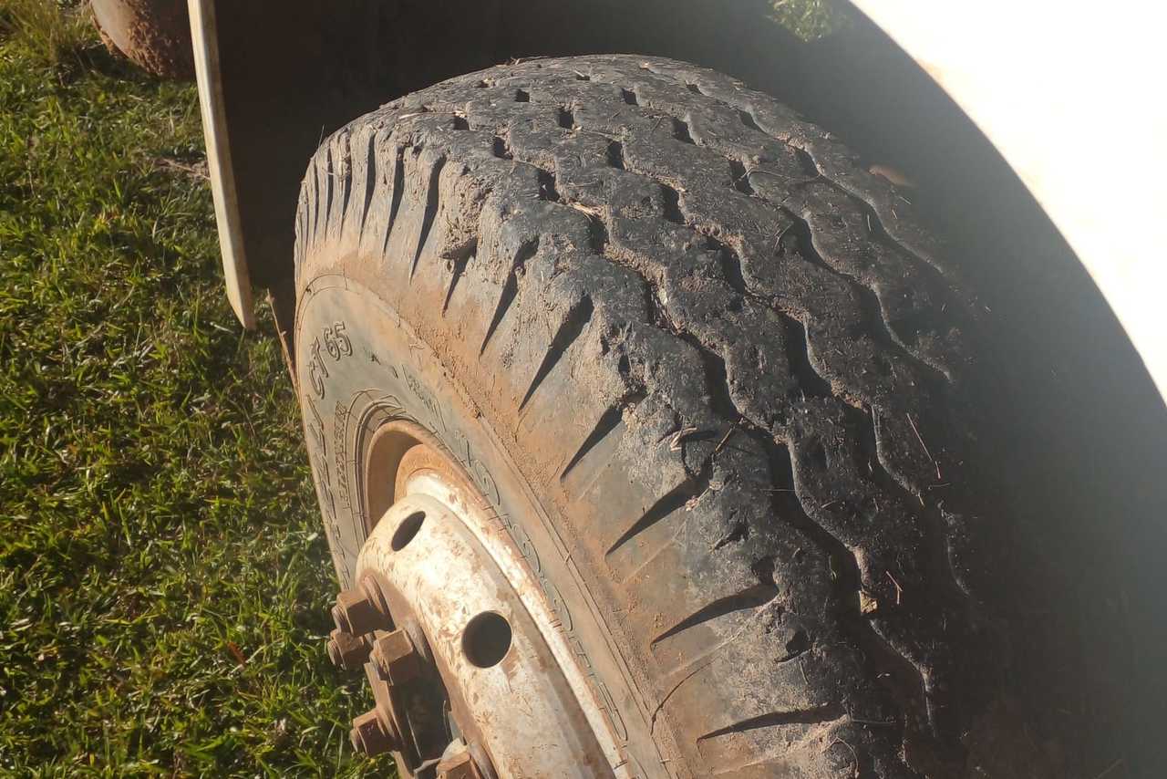 Volkswagen 26 220 - 03/04 8