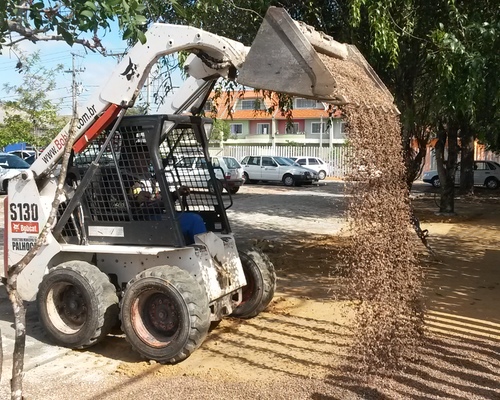 Mini Carregadeira
