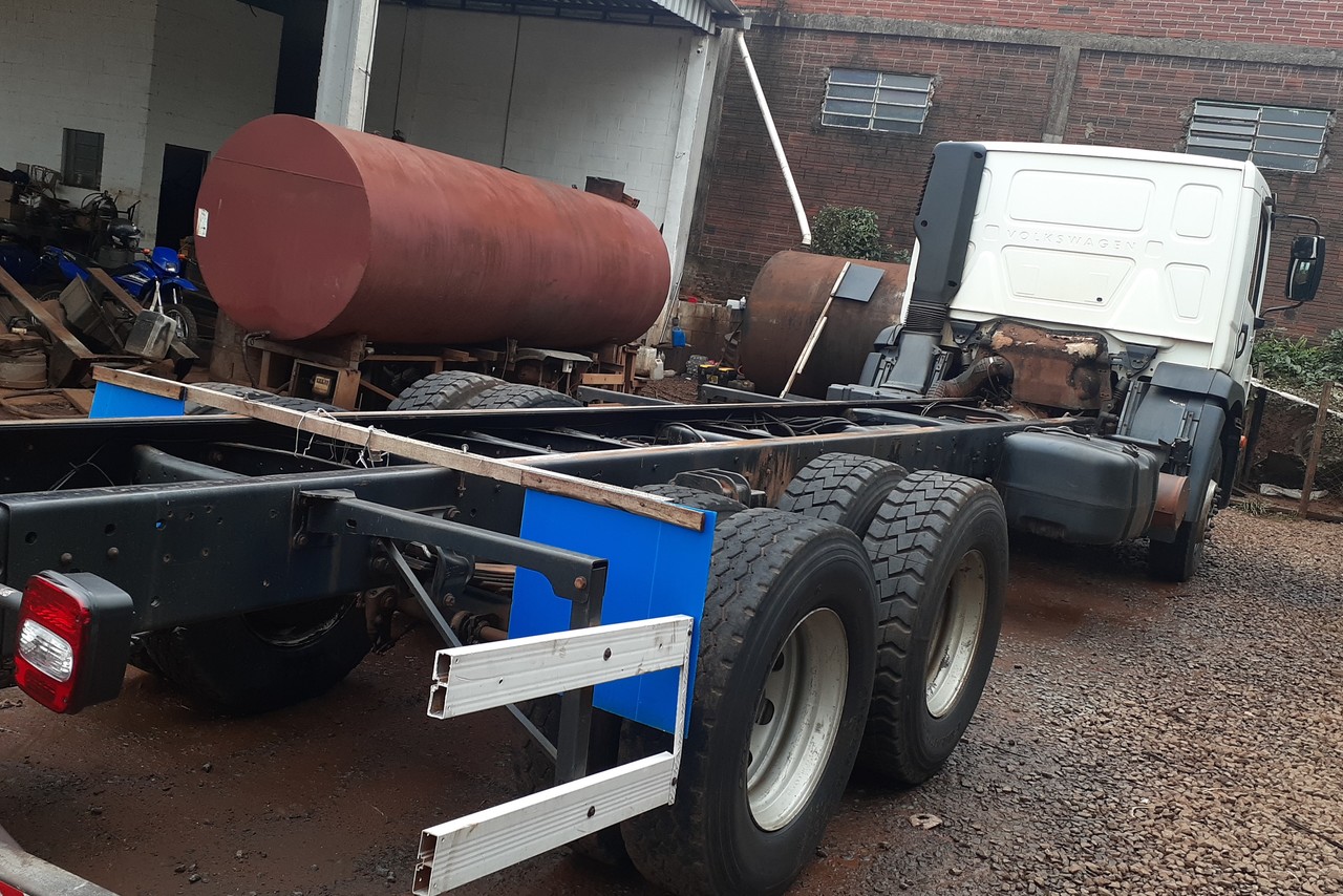 Volkswagen 24-280 E Constellation 6x2 - 20/20 5