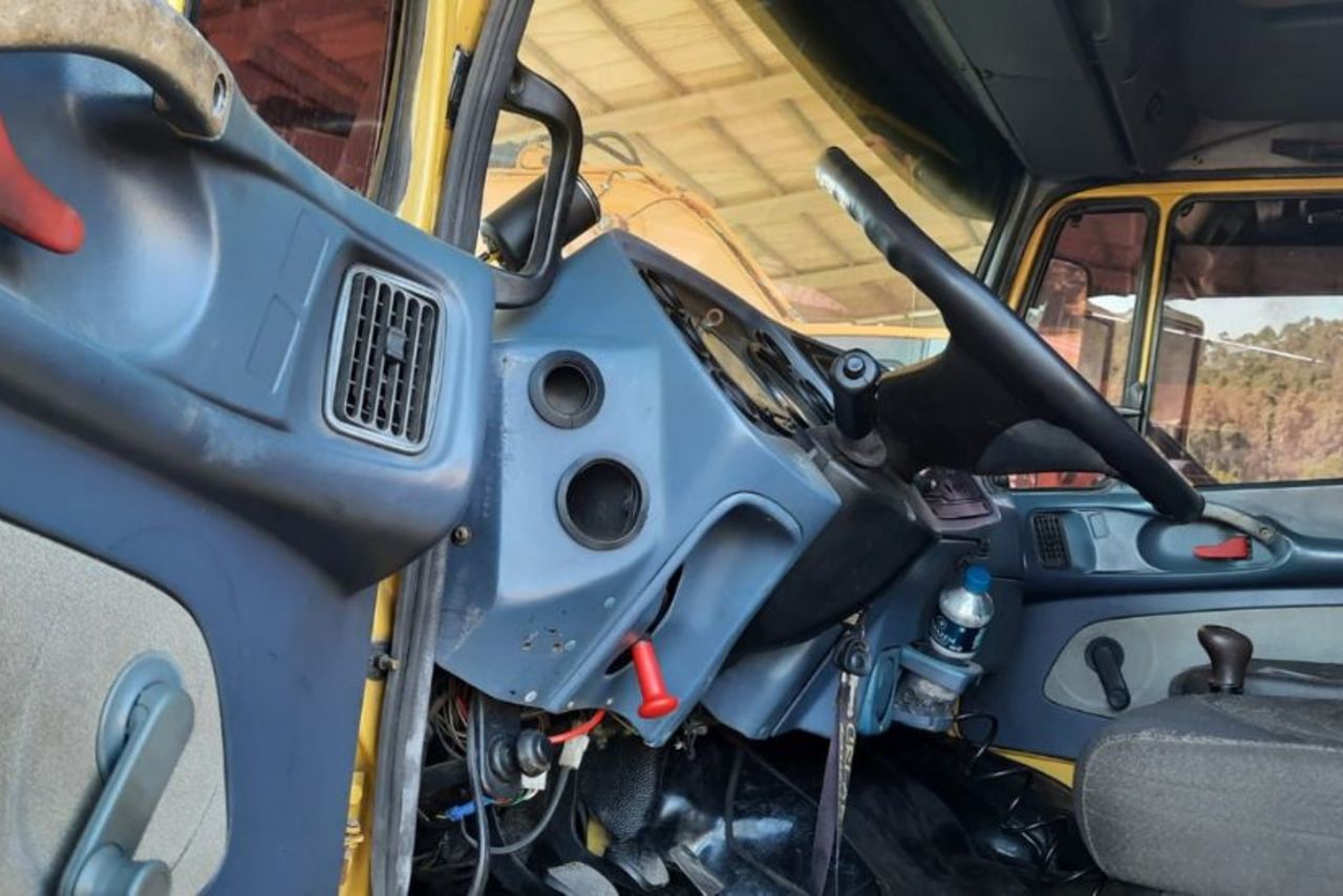 Mercedes Benz MB 1620 - 99 3