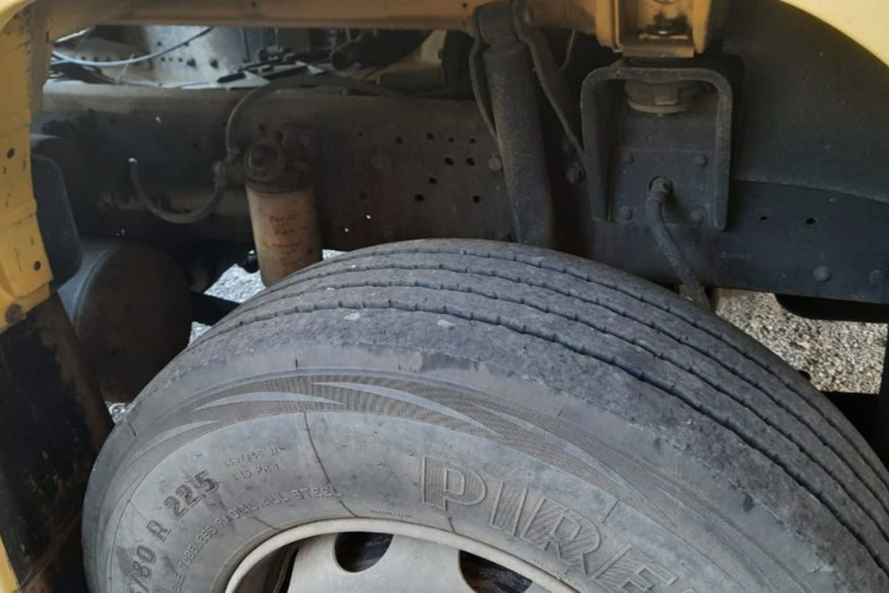 Mercedes Benz MB 1620 - 99 14