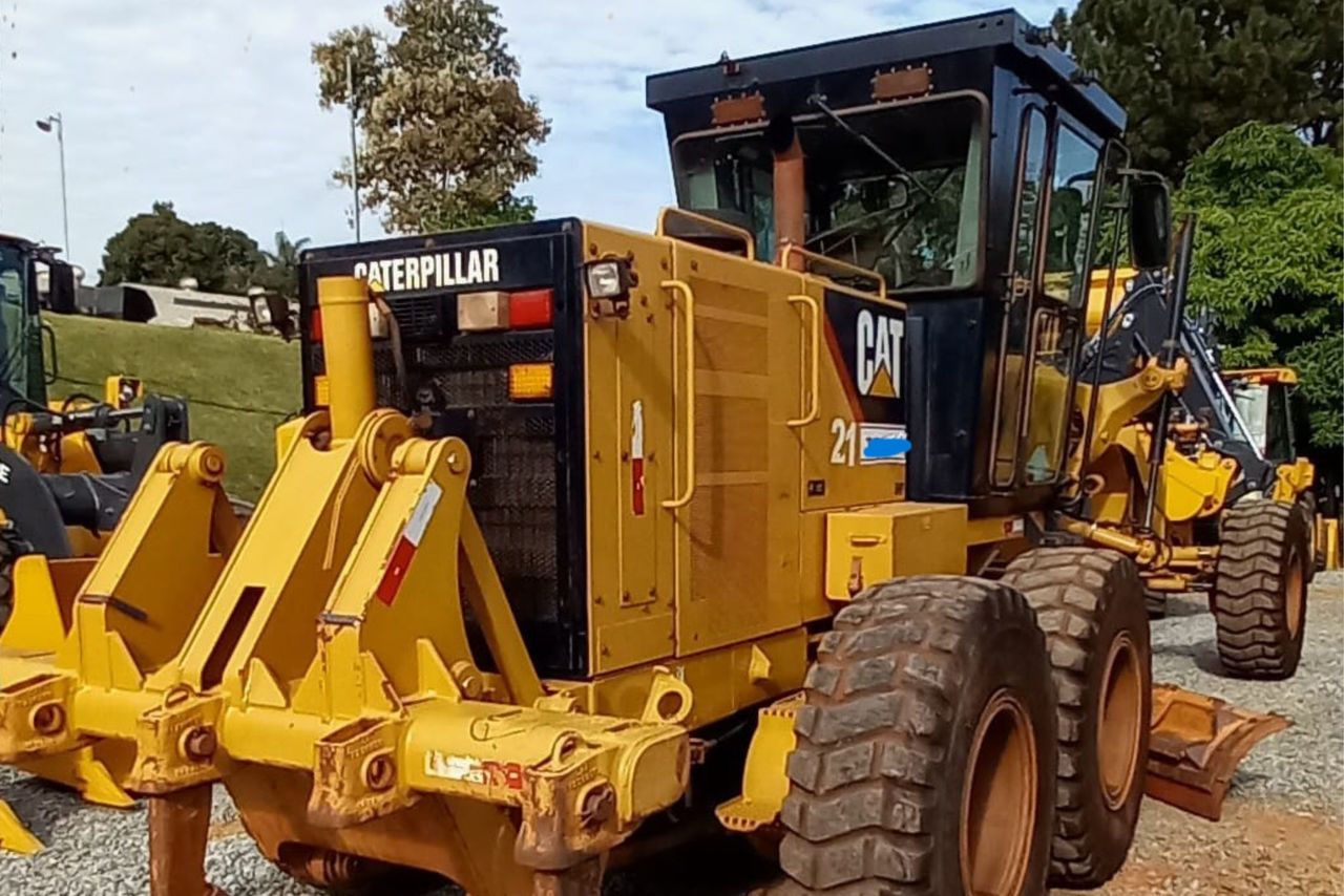 Caterpillar 140K - 18/18 6