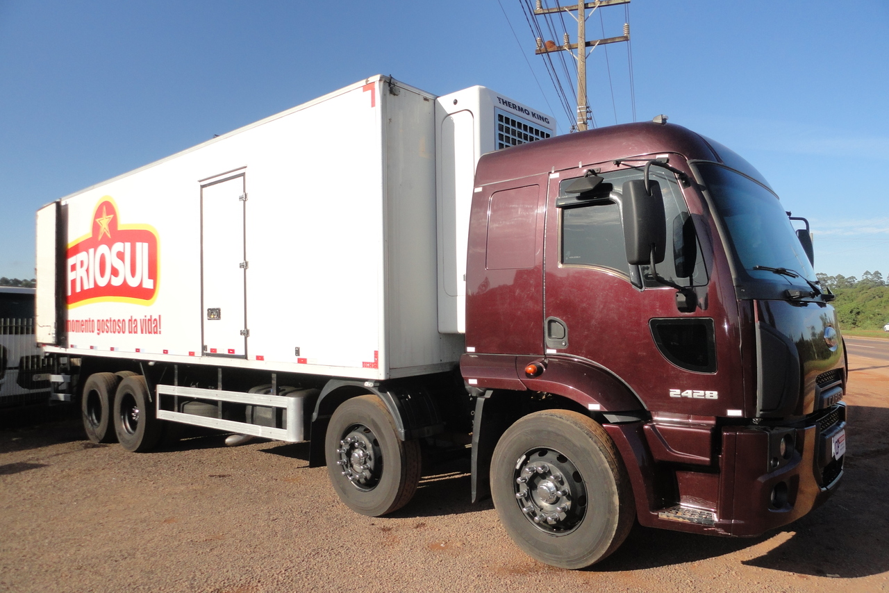 Ford Cargo2428 - 12/12 2