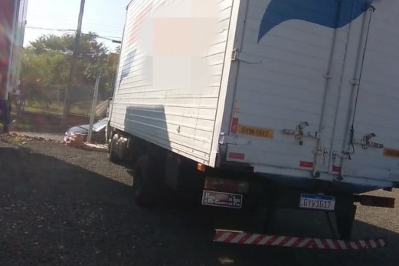 Mercedes Benz Accelo 915 - 11/11 7