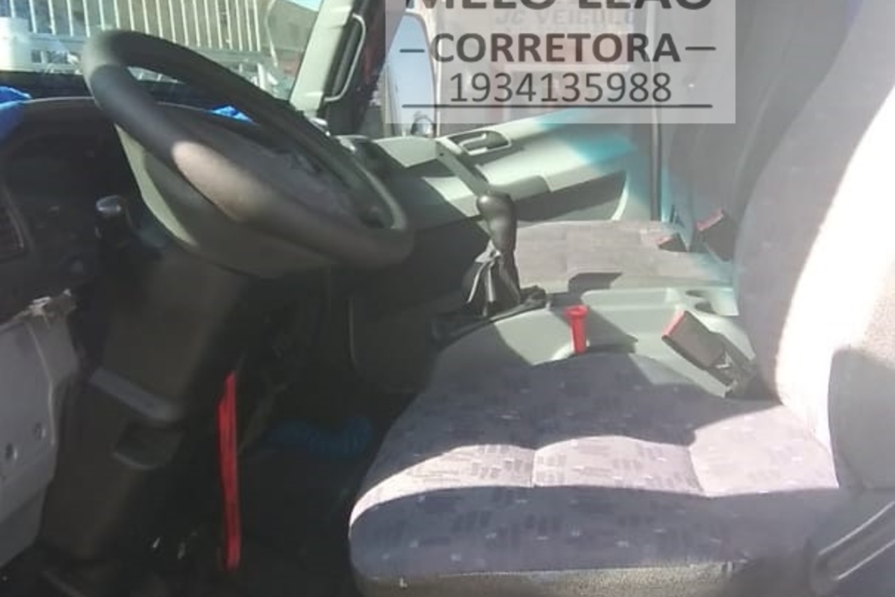 Mercedes Benz Accelo 915 - 11/11 13