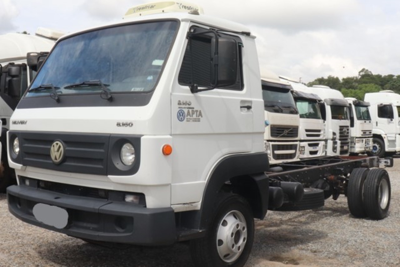 Volkswagen 8 160 - 14/14 2