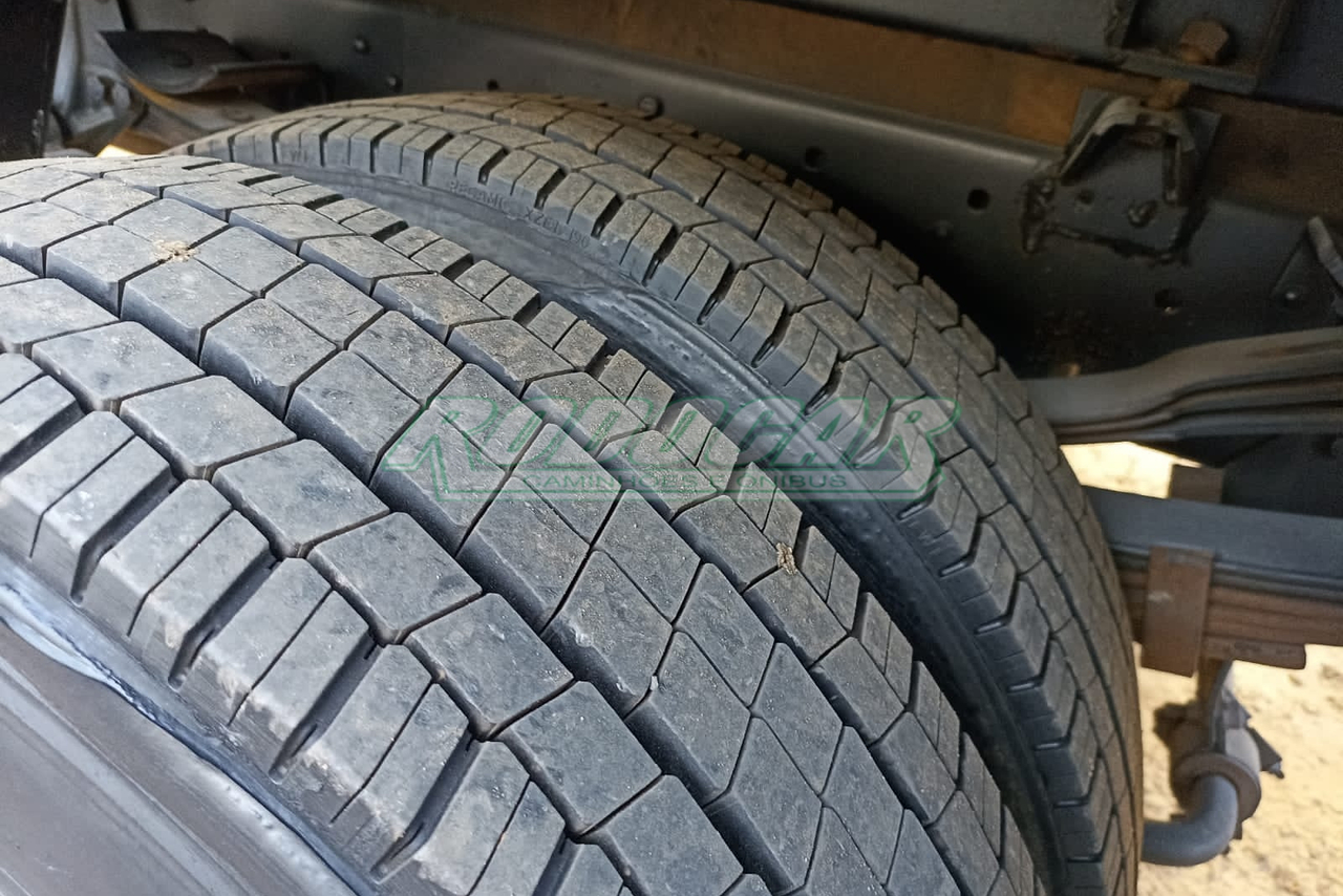 Volkswagen 8 120 - 05 16