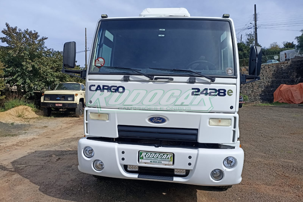 Ford Cargo2428 - 11 4