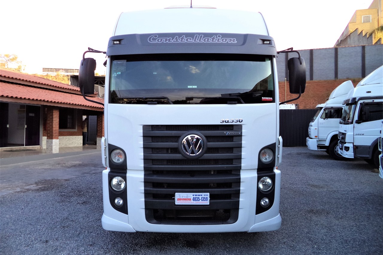 Volkswagen 30-330 Constellation 8x2 - 19/20 2