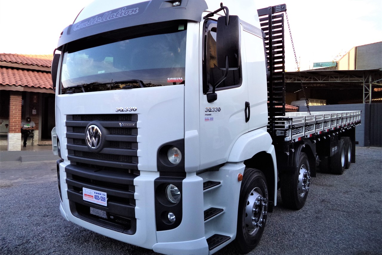 Volkswagen 30-330 Constellation 8x2 - 19/20 3
