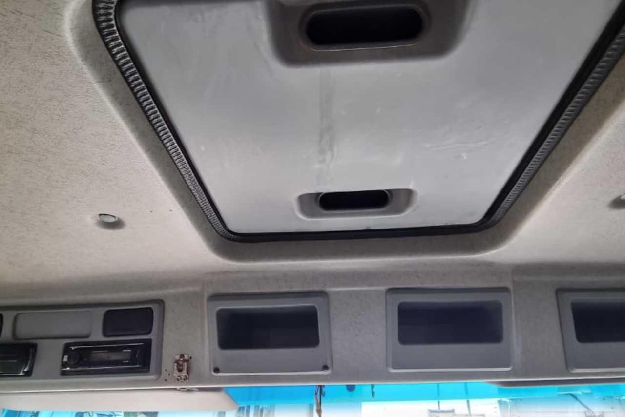Mercedes Benz Axor 2831 - 09/09 8
