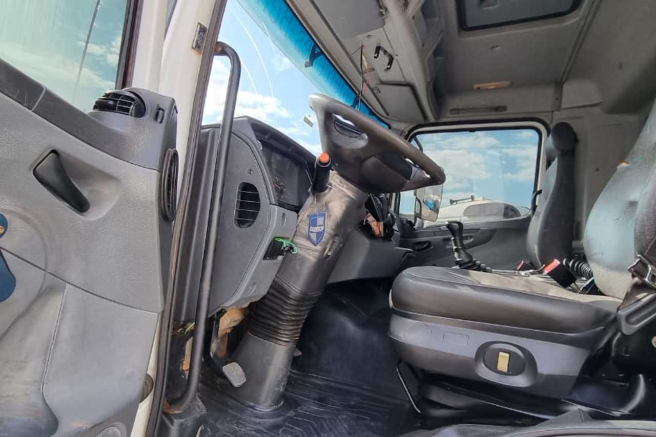 Mercedes Benz Axor 2831 - 09/09 12