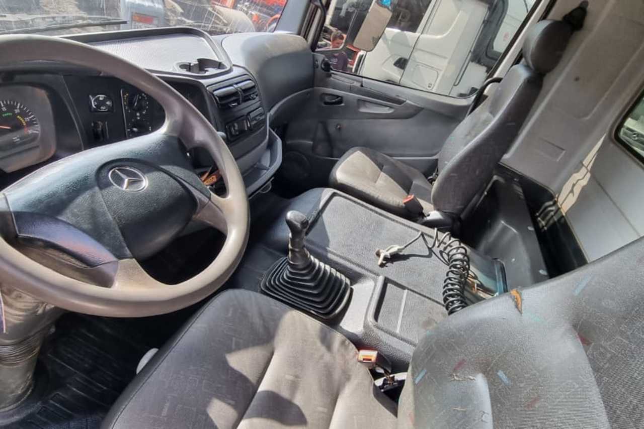 Mercedes Benz Axor 2831 - 09/09 13