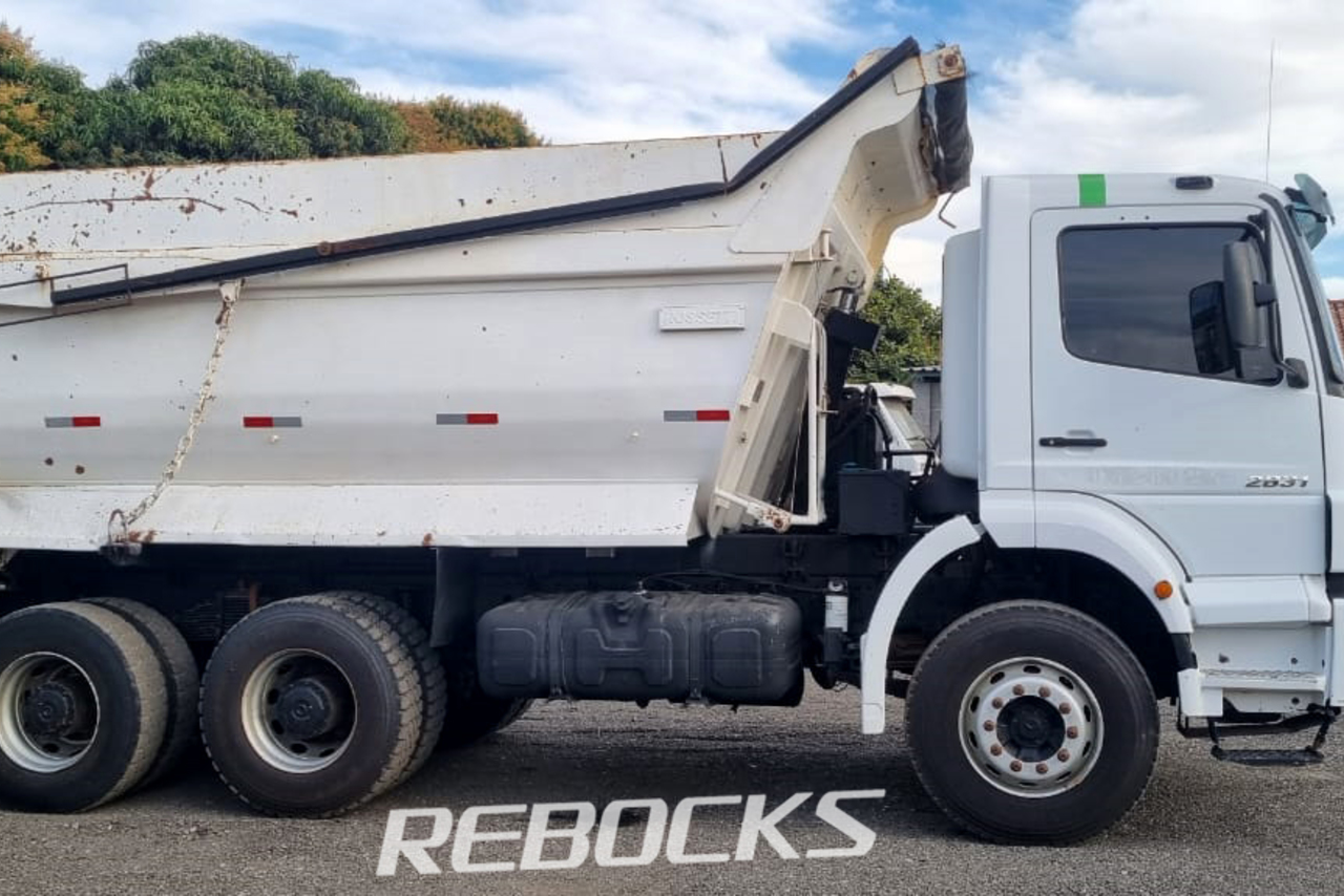 Mercedes Benz Axor 2831 - 09/09 15
