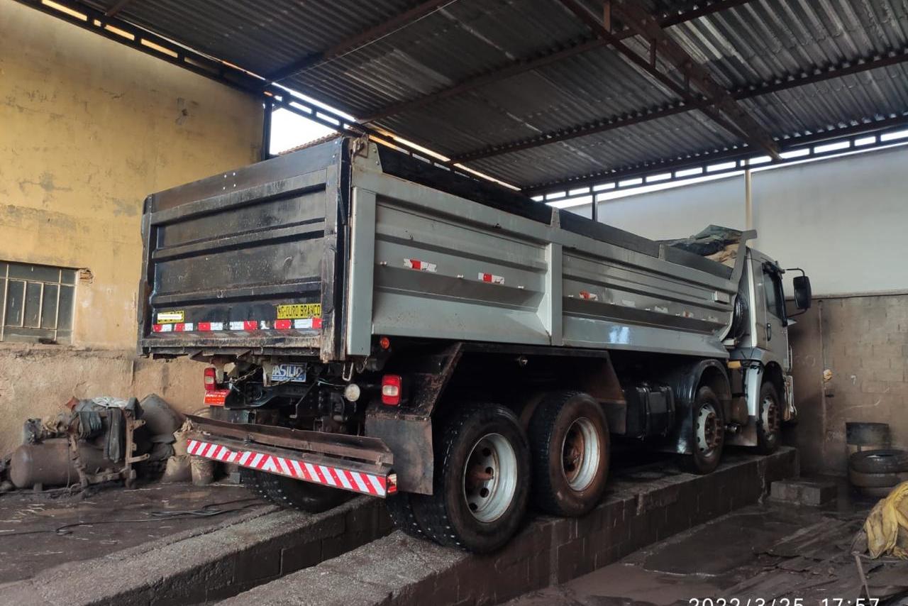 Volkswagen 24-280 E Constellation 6x2 - 13/13 3