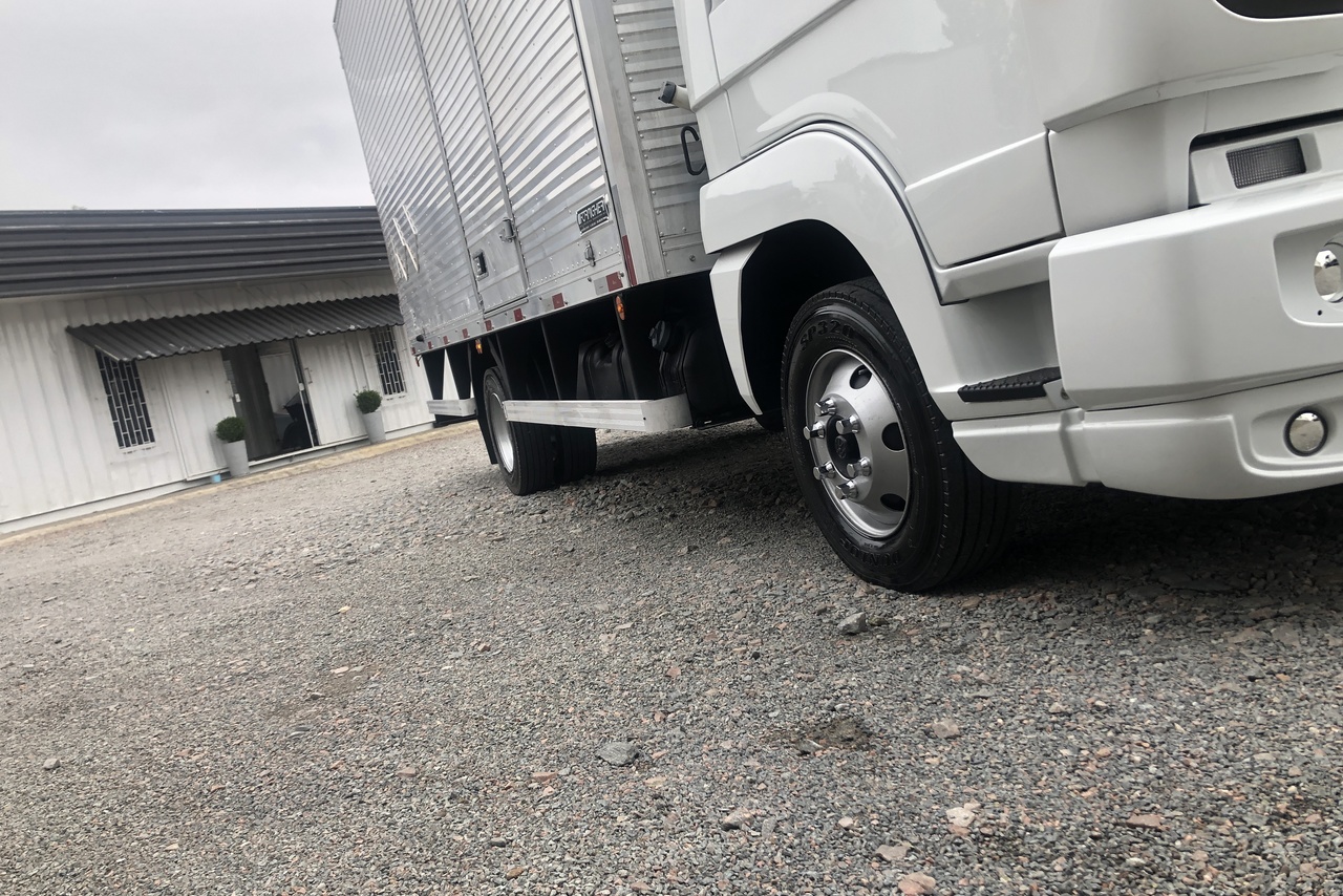 Volkswagen 8 160 - 16/16 2