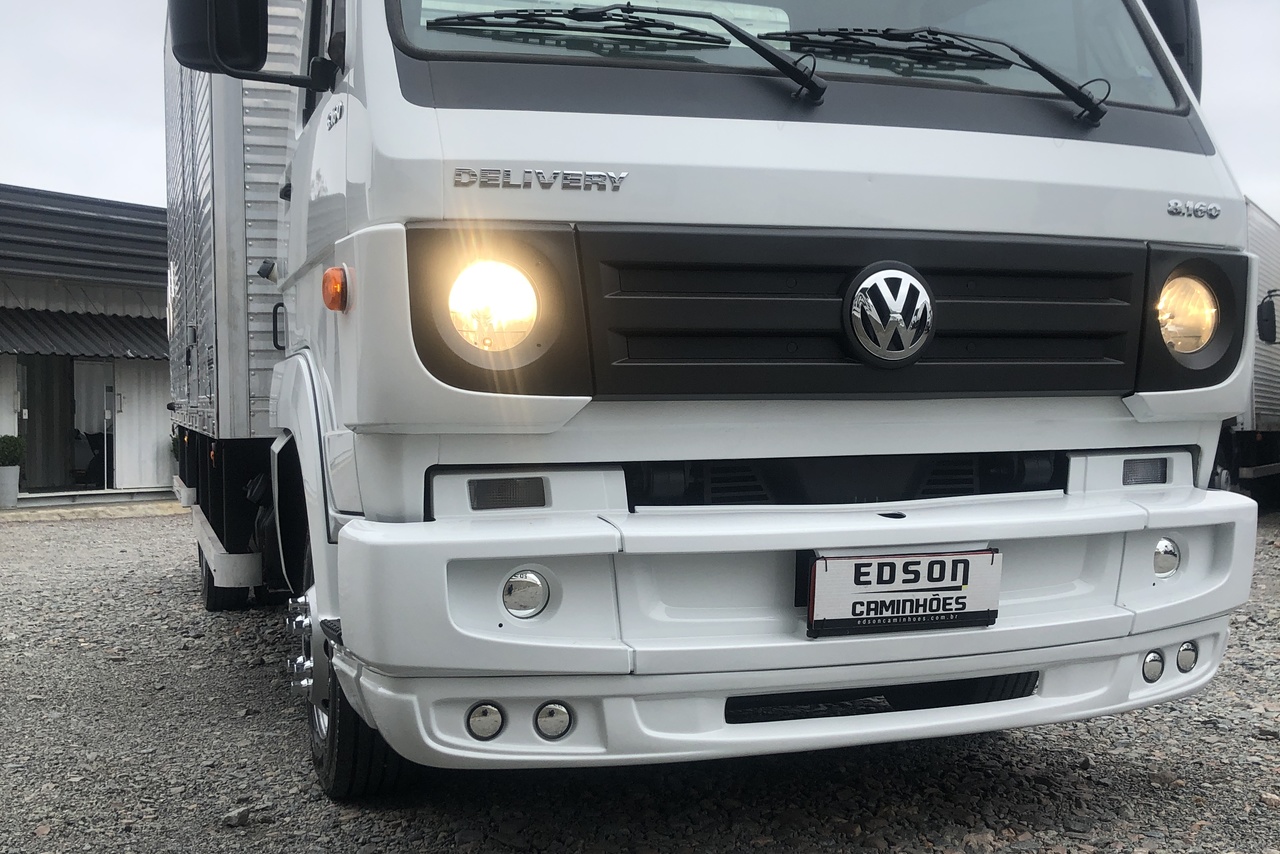 Volkswagen 8 160 - 16/16 6