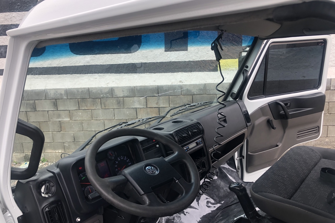 Volkswagen 8 160 - 16/16 16
