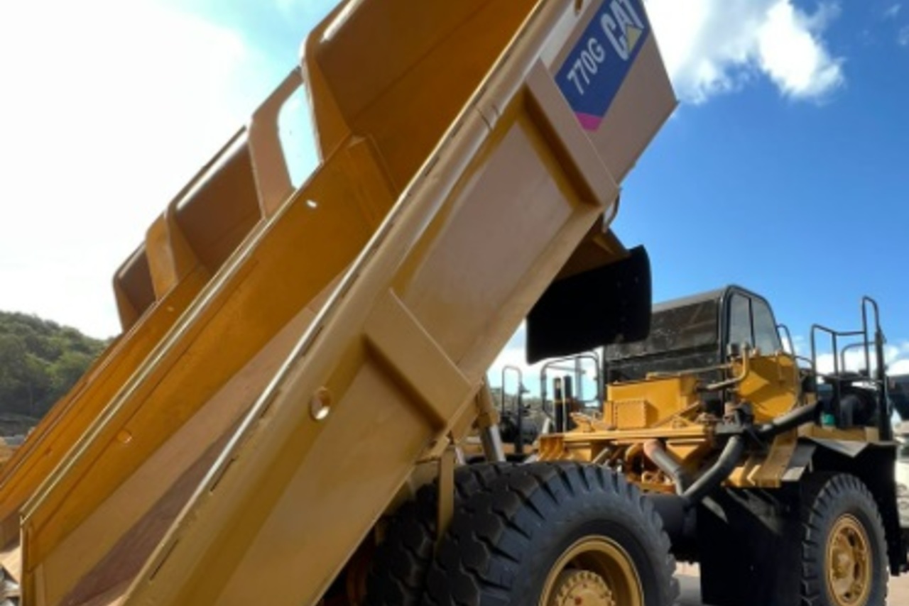 Caterpillar 770 - 13/13 3