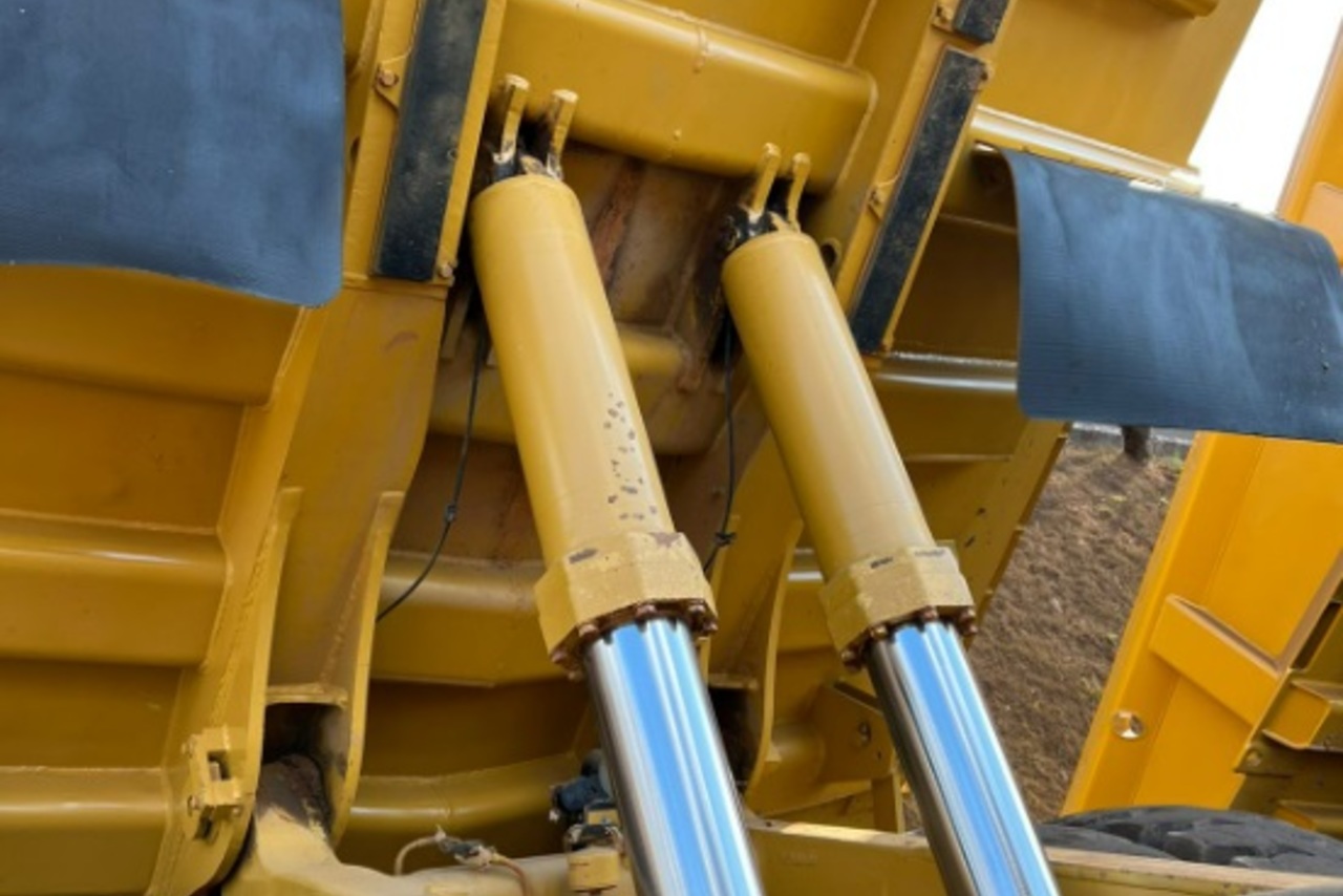 Caterpillar 770 - 13/13 4