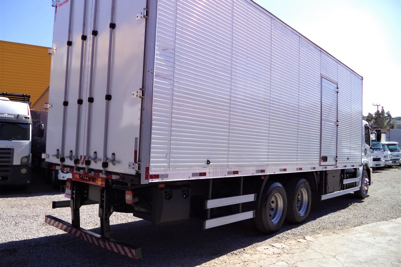 Volkswagen 24-280 E Constellation 6x2 - 21/22 5