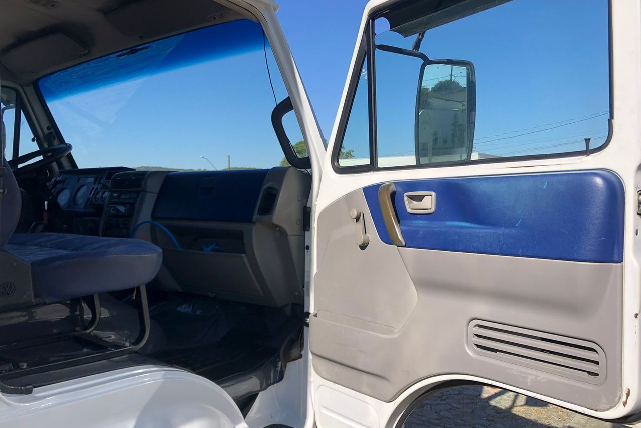 Volkswagen 8 120 - 09/10 25
