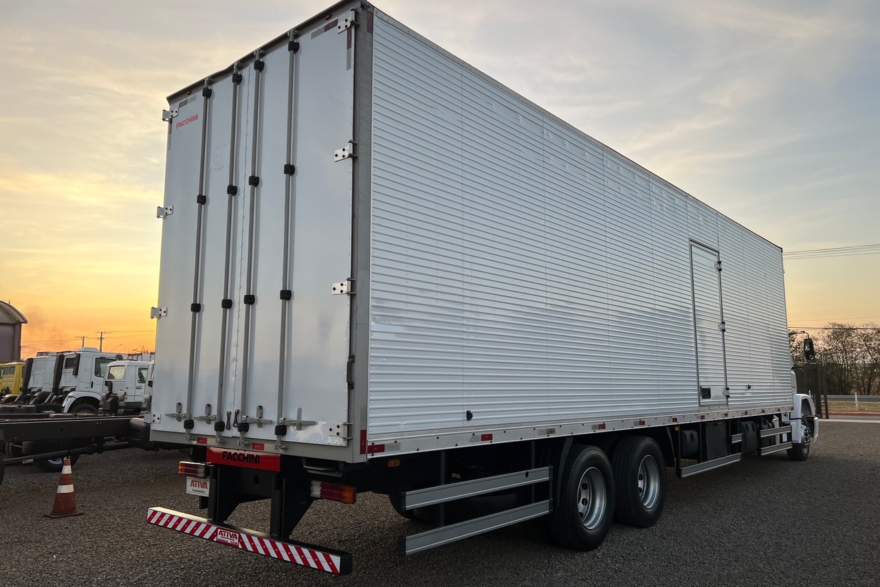 Mercedes Benz MB 2324 - 13/13 3