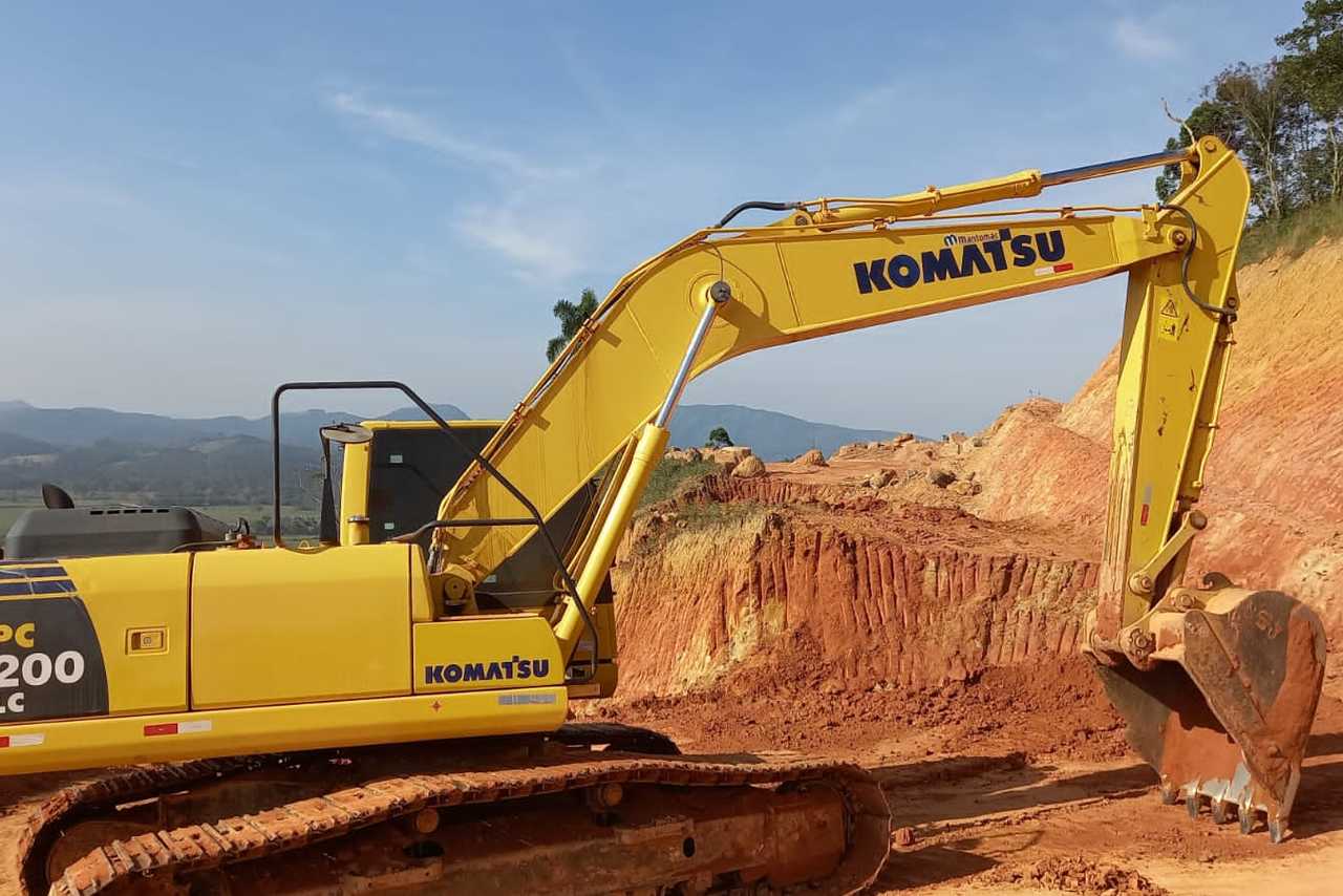 Komatsu PC200 - 18/18 3