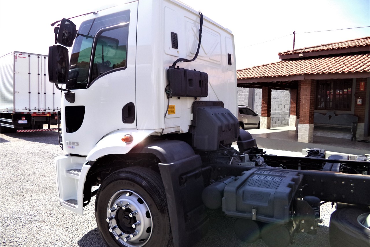 Ford Cargo1723 - 13/13 12